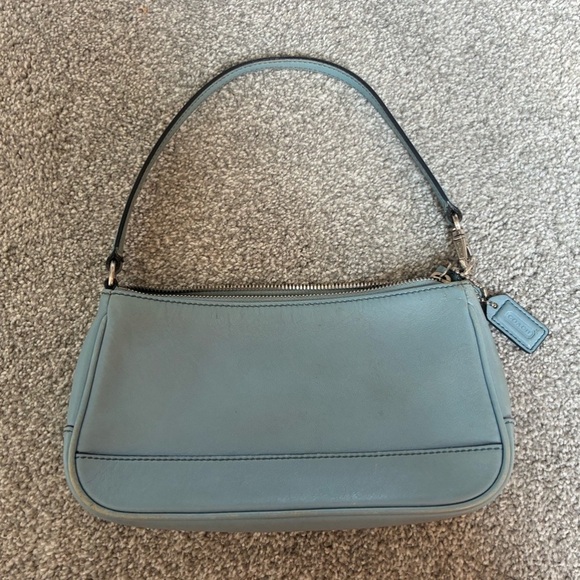 Coach Handbags - Vintage Coach Demi Hampton Blue Leather Shoulder Bag